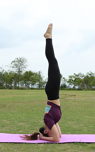 Yoga girl Venee Cheung