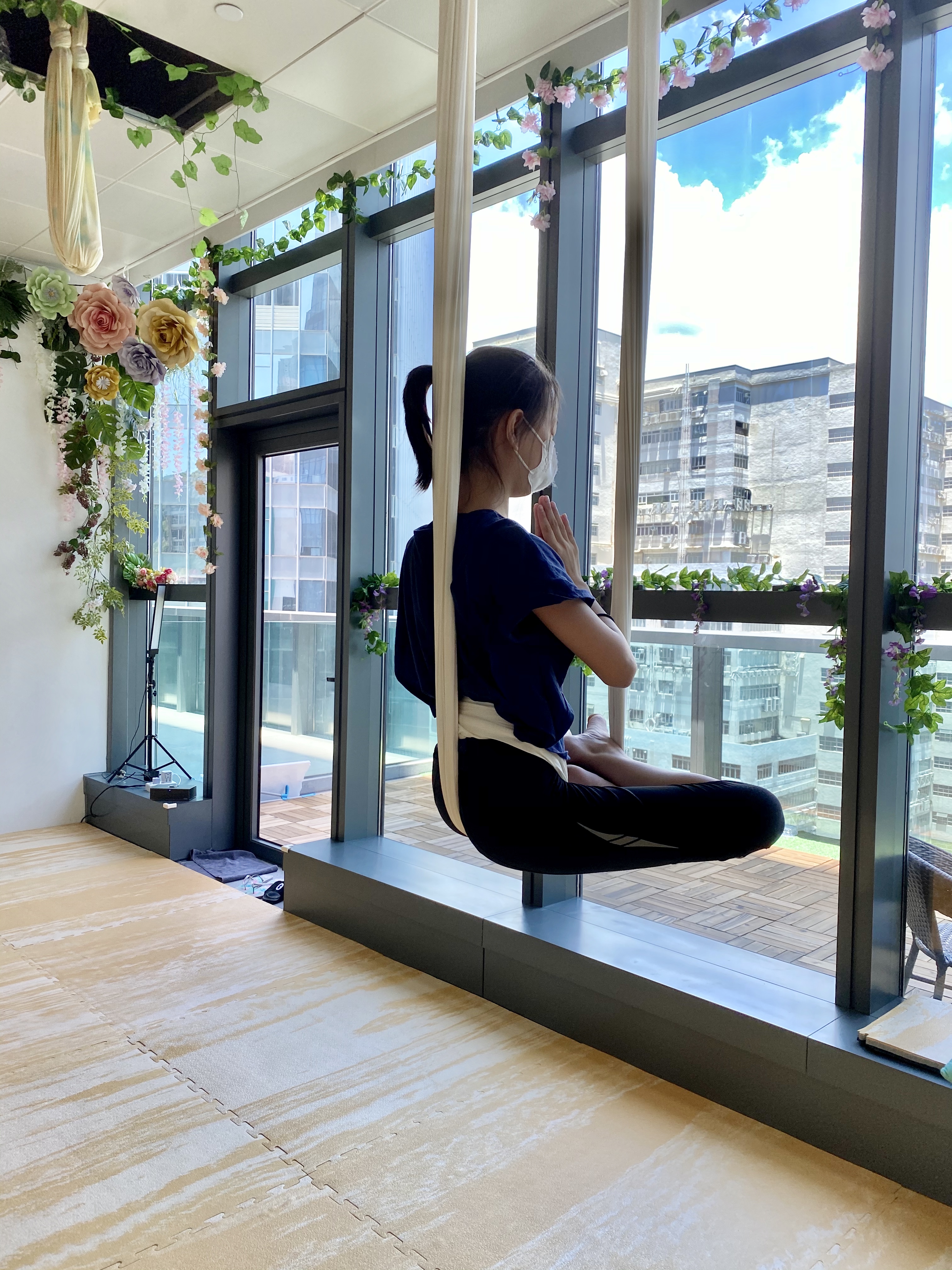 Kids aerial yoga